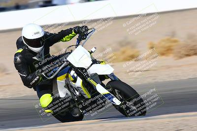 media/Jan-08-2022-SoCal Trackdays (Sat) [[1ec2777125]]/Turn 15 Inside (950am)/